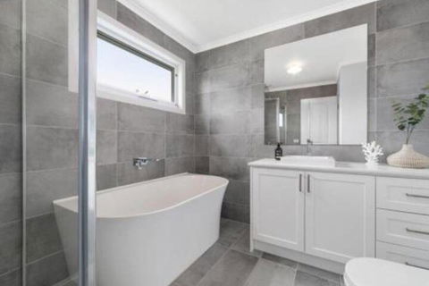 Coastal Luxury Retreat - Surfers Paradise Gold Coast 5