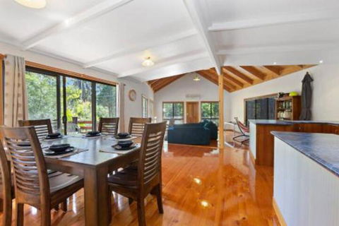 YARRABEE The Perfect Getaway! - Surfers Paradise Gold Coast 0