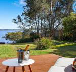 Braeside waterfront fireplace - Surfers Paradise Gold Coast