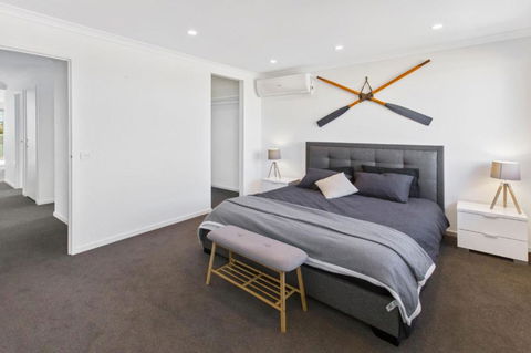 Captains Hideaway Jetty Berth & Pet Friendly - Surfers Paradise Gold Coast 6