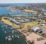 Captains Hideaway Jetty Berth  Pet Friendly - Surfers Paradise Gold Coast