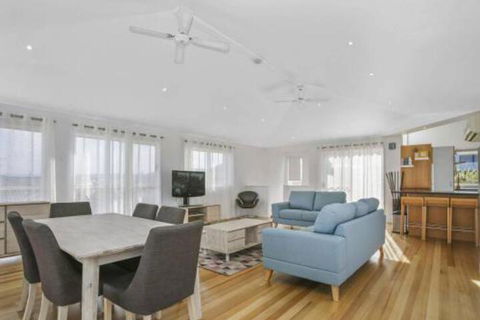 SEAVIEW Ocean Views From A Modern Townhouse - Surfers Paradise Gold Coast 0