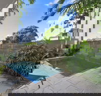 Stunning Riverfront Apartment in Noosaville Unit 2 Wai Cocos 215 Gympie Terrace - Surfers Paradise Gold Coast