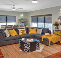 Seaclusion 120m to the white sands of Callala beach - Surfers Paradise Gold Coast