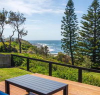 Seaview Pet Friendly with Stunning Views 1 Min to Beach - Surfers Paradise Gold Coast