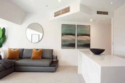 THE HYDEAWAY LUXE HYDE PARK CITY APARTMENT Hosted By LAbode Accommodation - Surfers Paradise Gold Coast 2