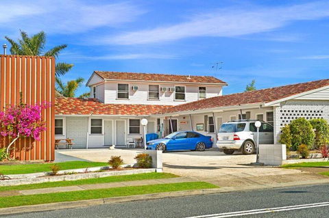 The Wauchope Motel - Surfers Paradise Gold Coast 1