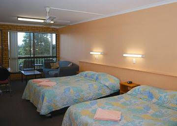 ECONO LODGE BAYVIEW - Surfers Paradise Gold Coast 2