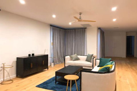 Luxury House Collection Six Beds - Surfers Paradise Gold Coast 0