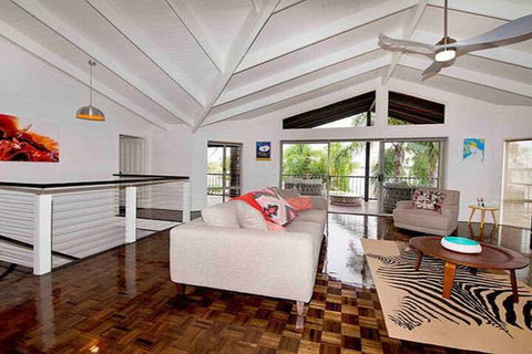 Paradise Waters - Yarrawonga - Surfers Paradise Gold Coast 3