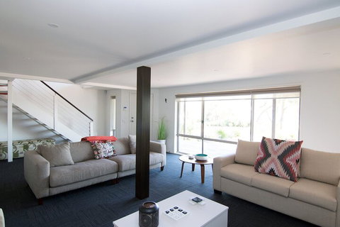 Paradise Waters - Yarrawonga - Surfers Paradise Gold Coast 4
