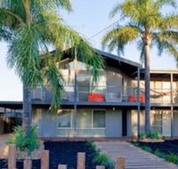 Paradise Waters - Yarrawonga - Surfers Paradise Gold Coast
