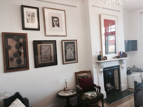 Assemblage Boutique Art Bed & Breakfast - Surfers Paradise Gold Coast 1
