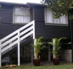 The Tree House 6 Gowing Street - Surfers Paradise Gold Coast