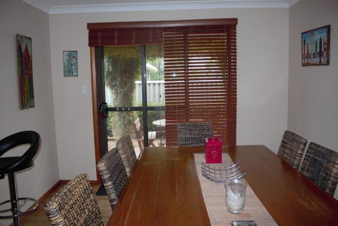 Abbey Beach Shack - Surfers Paradise Gold Coast 6
