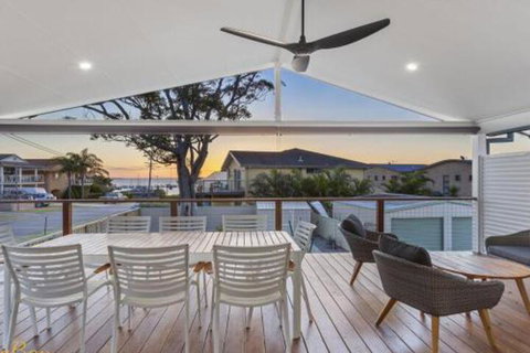 Twilight On Sunset Beach Solders Point - Surfers Paradise Gold Coast 7