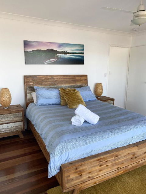 Happy Tides Beachfront Holiday Home - Surfers Paradise Gold Coast 6