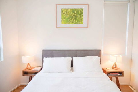 Trendy Modern 2BD Apartment Close To Beach & City - Surfers Paradise Gold Coast 6