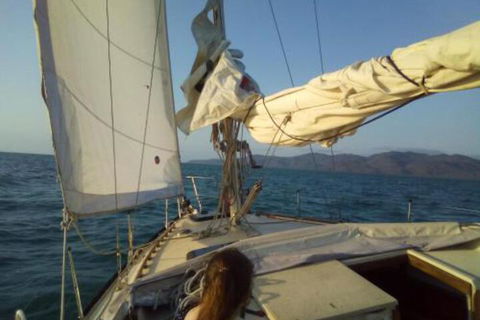 Casual Fare Sailing Charters Townsville Ocean Living Cruise - Surfers Paradise Gold Coast 3