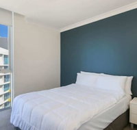 Spacious 3 Bedroom Apartment on the 39th Floor With Pool - Surfers Paradise Gold Coast