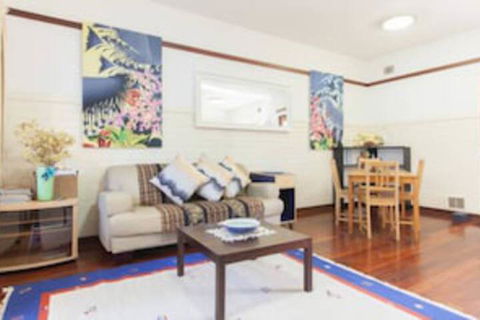 B4 Apartment Close To Perth UWA - Surfers Paradise Gold Coast 0