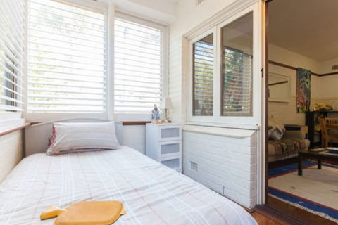 B4 Apartment Close To Perth UWA - Surfers Paradise Gold Coast 3