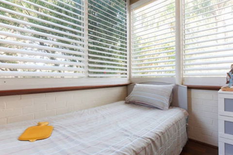 B4 Apartment Close To Perth UWA - Surfers Paradise Gold Coast 2