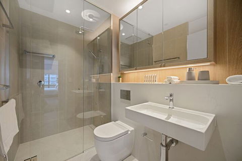 HomeHotel Ultra Luxury 2 Bedroom Next To Mall & Train - Surfers Paradise Gold Coast 6