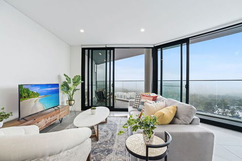 HomeHotel Ultra Luxury 2 Bedroom Next To Mall & Train - Surfers Paradise Gold Coast 3
