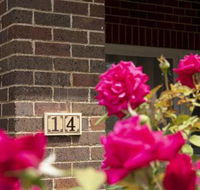 Rose Cottage Charming Double Brick Near Cook Park  CBD
