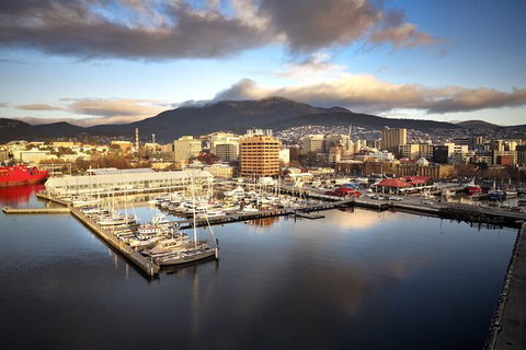 RACV Hobart Hotel - Surfers Paradise Gold Coast 1