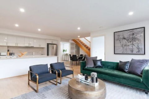 Modern Stylish Penthouse - Surfers Paradise Gold Coast 0