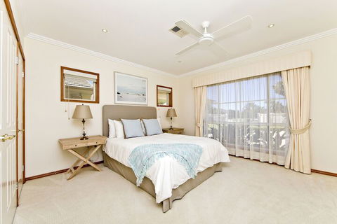 One Mile Mansion - Surfers Paradise Gold Coast 3