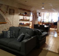 Di's Dugouts - Surfers Paradise Gold Coast