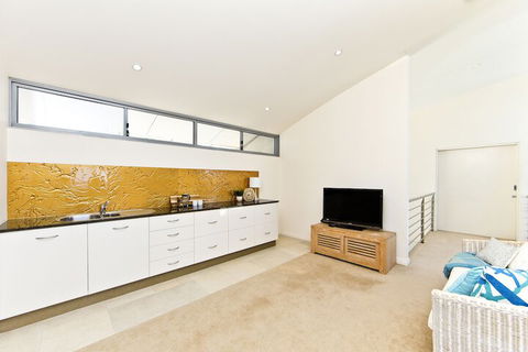 Whale View - Surfers Paradise Gold Coast 6