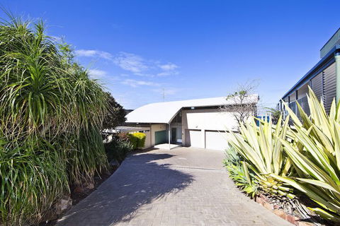 Whale View - Surfers Paradise Gold Coast 1