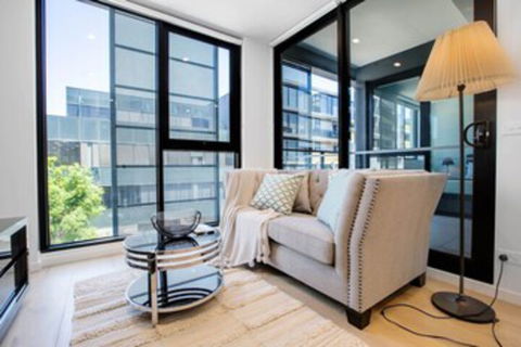 Stunning Bright Apartment At Hawthron/Glenferrie Station - Surfers Paradise Gold Coast 0