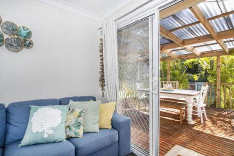 MOLLYMOOK BEACH COTTAGE - Surfers Paradise Gold Coast 1