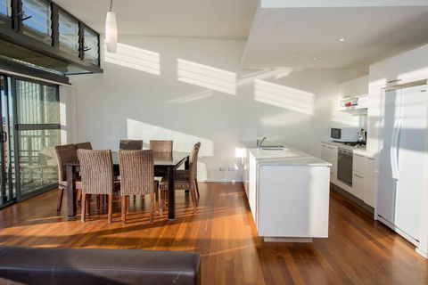 One Mile Ridge 15 Boat Harbour - Surfers Paradise Gold Coast 2