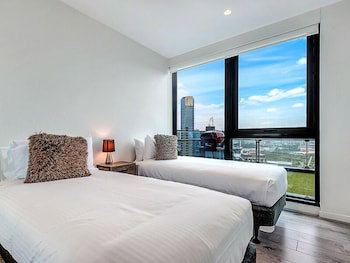 MJ Shortstay Apartments - Platinum Tower - Surfers Paradise Gold Coast 3