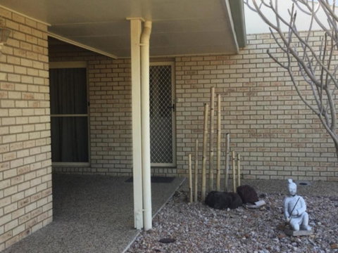 Private Canal Duplex With Pontoon Oleander Drive Bongaree - Surfers Paradise Gold Coast 3