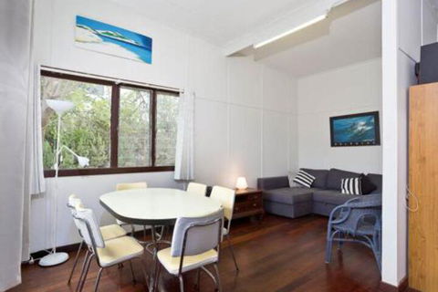Moore River Beach Shack - Surfers Paradise Gold Coast 1