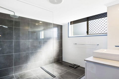 Tugun Palms Holiday Villa - Surfers Paradise Gold Coast 3
