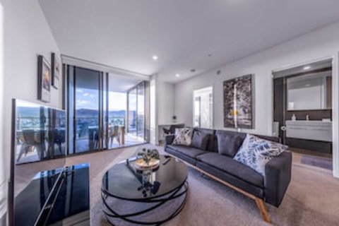 Illumina 1607 - Surfers Paradise Gold Coast 0