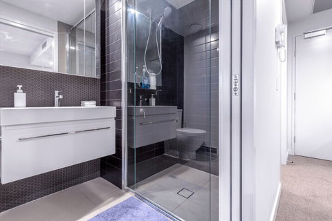 Illumina 1607 - Surfers Paradise Gold Coast 4