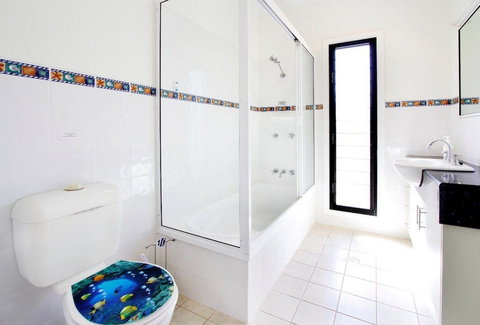 Hideaway Retreat Beach House With Pool - Surfers Paradise Gold Coast 6