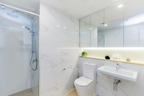 SKY Heart Of BNE City 2bed APT Pool& Gym Qbn222-18 - Surfers Paradise Gold Coast 5