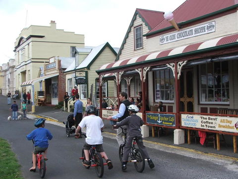 Ellies Cottages - Surfers Paradise Gold Coast 2