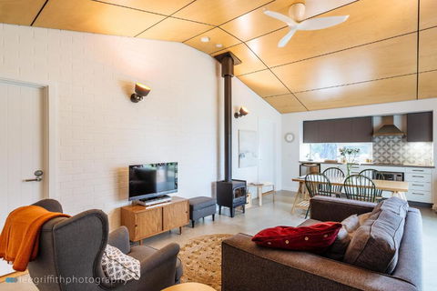 Stablebase - Surfers Paradise Gold Coast 5