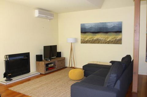 Charbella - Surfers Paradise Gold Coast 1